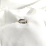 Bague en argent 925 pavée de zircons – Élégance Éternelle Bague en argent 925 pavée de zircons – Élégance Éternelle