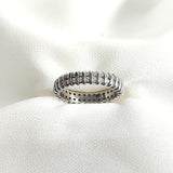 Bague en argent 925 pavée de zircons – Élégance Éternelle Bague en argent 925 pavée de zircons – Élégance Éternelle