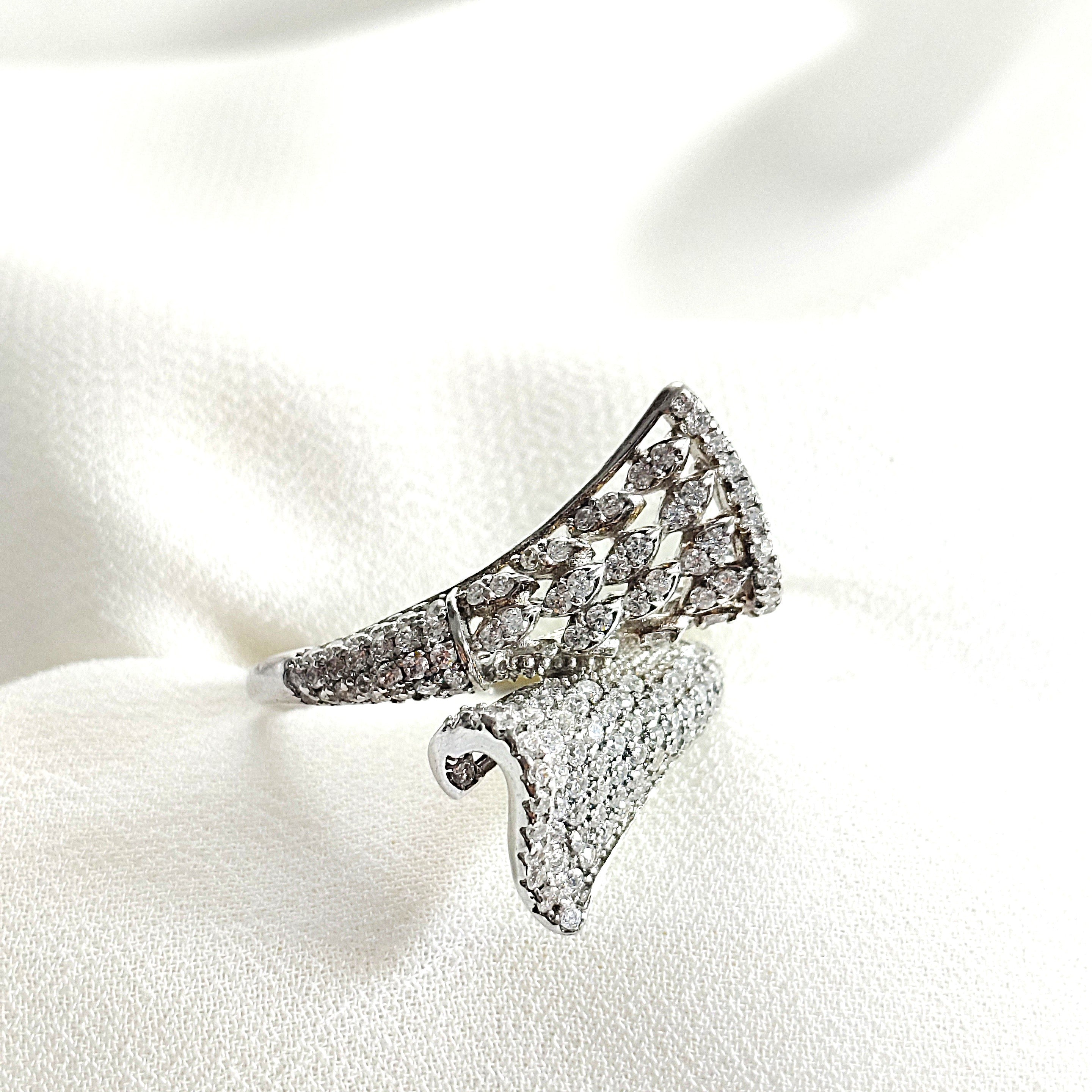 Bague en argent 925 design éventail – Élégance Sculptée Bague en argent 925 design éventail – Élégance Sculptée