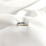 Bague en argent 925 à zircons baguette – Élégance Moderne Bague en argent 925 à zircons baguette – Élégance Moderne