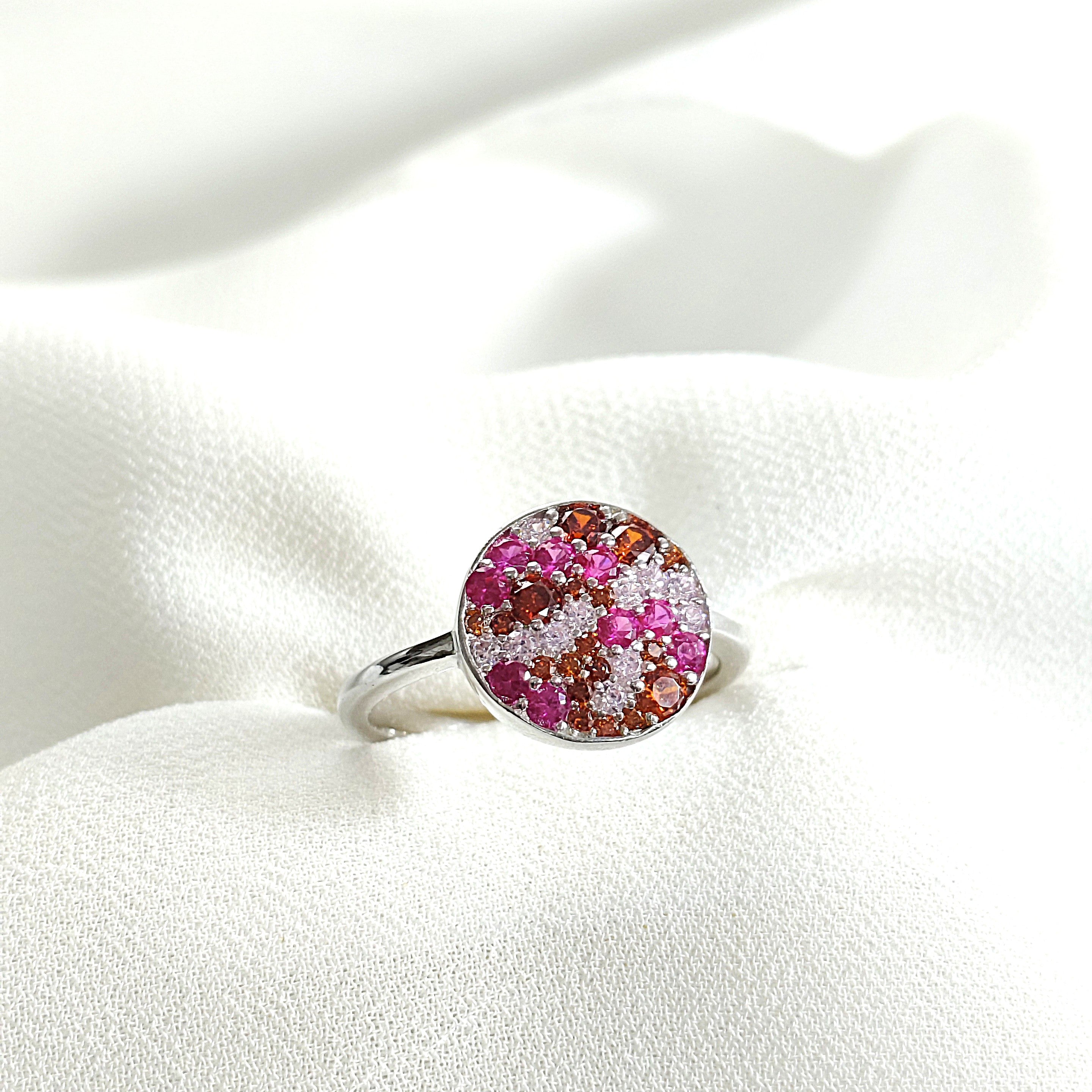 Bague en argent 925 “Galaxie Rose” – Pavée de zircons multicolores Bague en argent 925 “Galaxie Rose” – Pavée de zircons multicolores