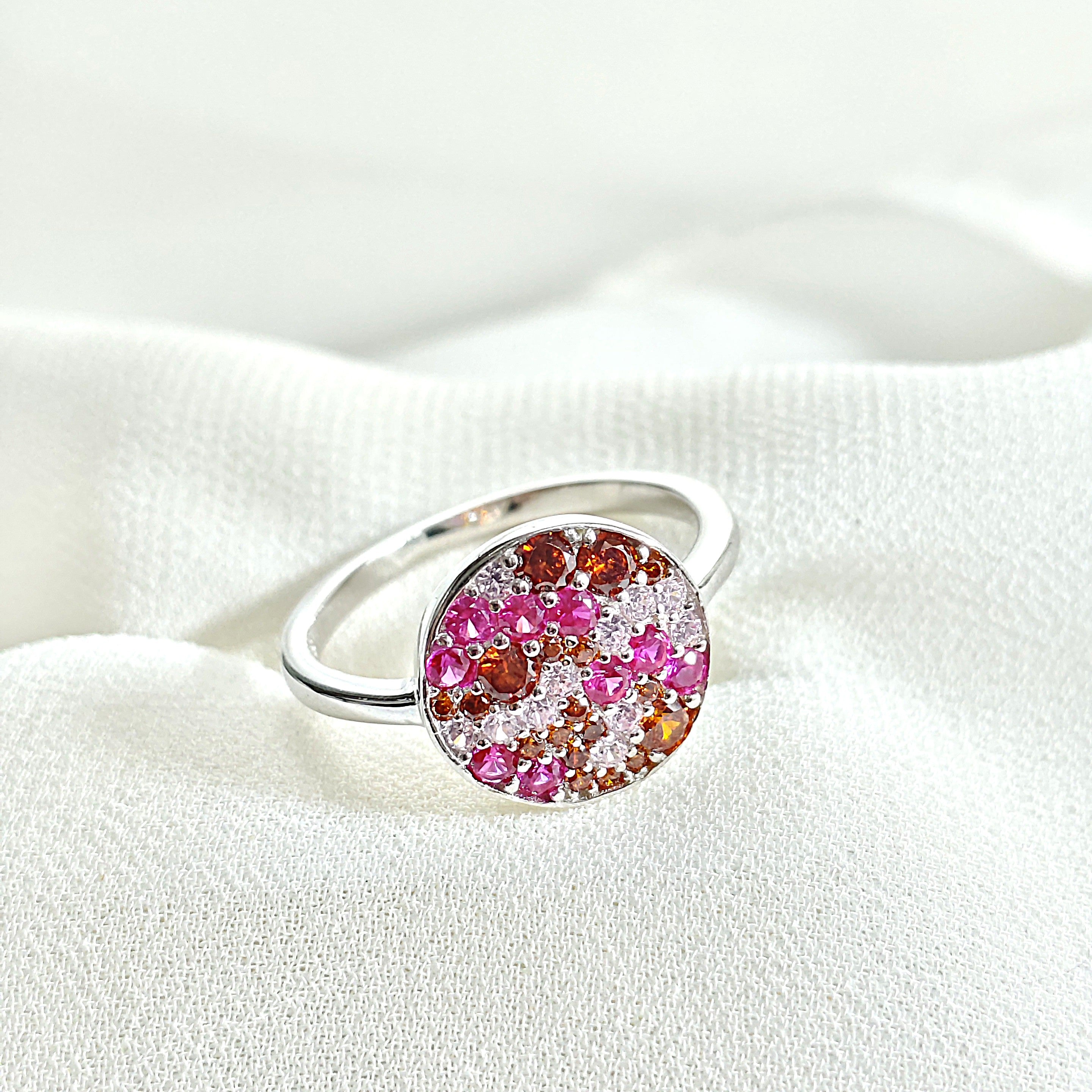 Bague en argent 925 “Galaxie Rose” – Pavée de zircons multicolores Bague en argent 925 “Galaxie Rose” – Pavée de zircons multicolores