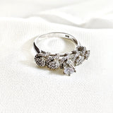 Bague en argent 925 “Roses Éternelles” – Design floral serti de zircons Bague en argent 925 “Roses Éternelles” – Design floral serti de zircons