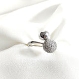 Bague en argent 925 “Équilibre Moderne” – Double sphère pavée de zircons Bague en argent 925 “Équilibre Moderne” – Double sphère pavée de zircons