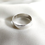 Bague homme  en argent 925 simple et élégante – Finition brillante Bague homme  en argent 925 simple et élégante – Finition brillante