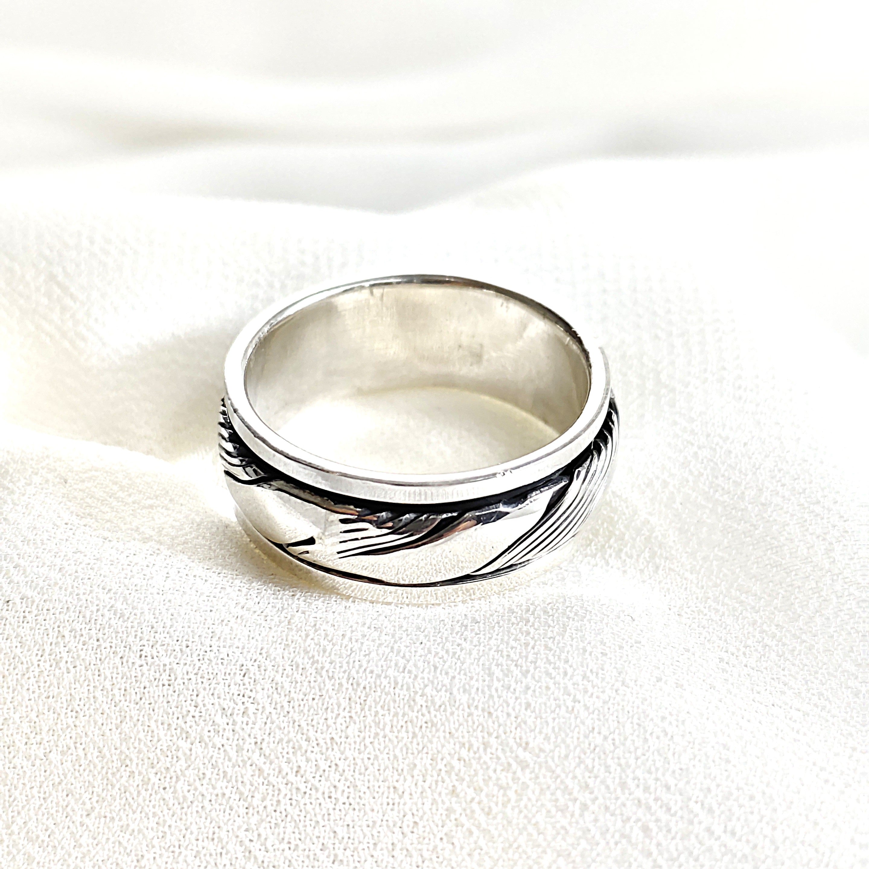 Bague homme  en argent 925 motif torsadé poli Bague homme  en argent 925 motif torsadé poli