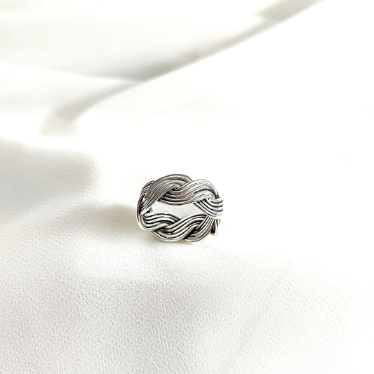 Bague en argent motif tressé élégant
