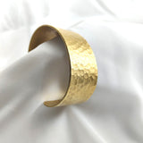 Bracelet martelé en plaqué or – Garantie 10 ans Bracelet martelé en plaqué or – Garantie 10 ans