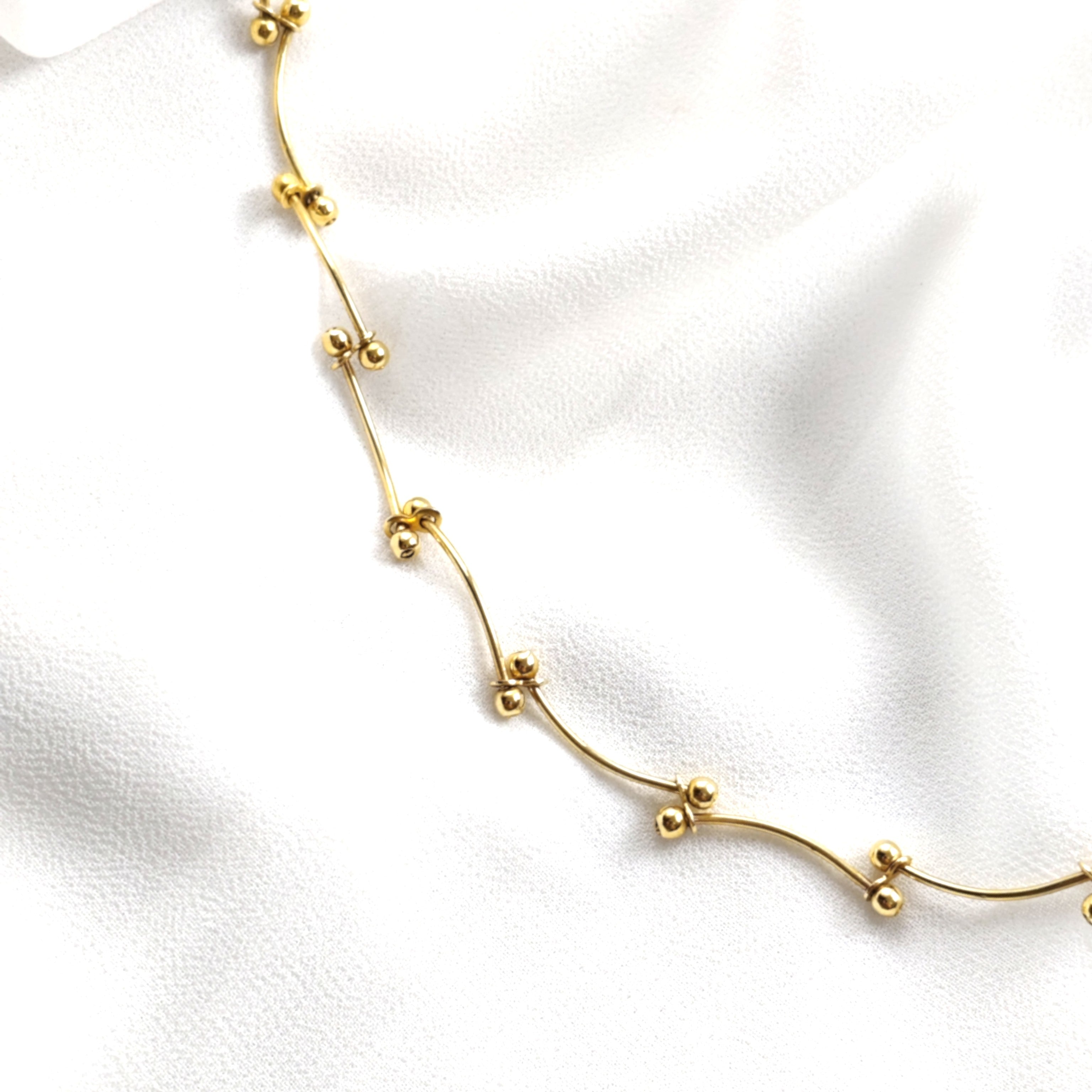 Chaîne perles ondulées en plaqué or – Garantie 10 ans Chaîne perles ondulées en plaqué or – Garantie 10 ans