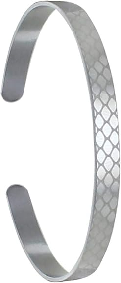 Bracelet Acier Demi Jonc Plat et Ecailles Bracelet Acier Demi Jonc Plat et Ecailles