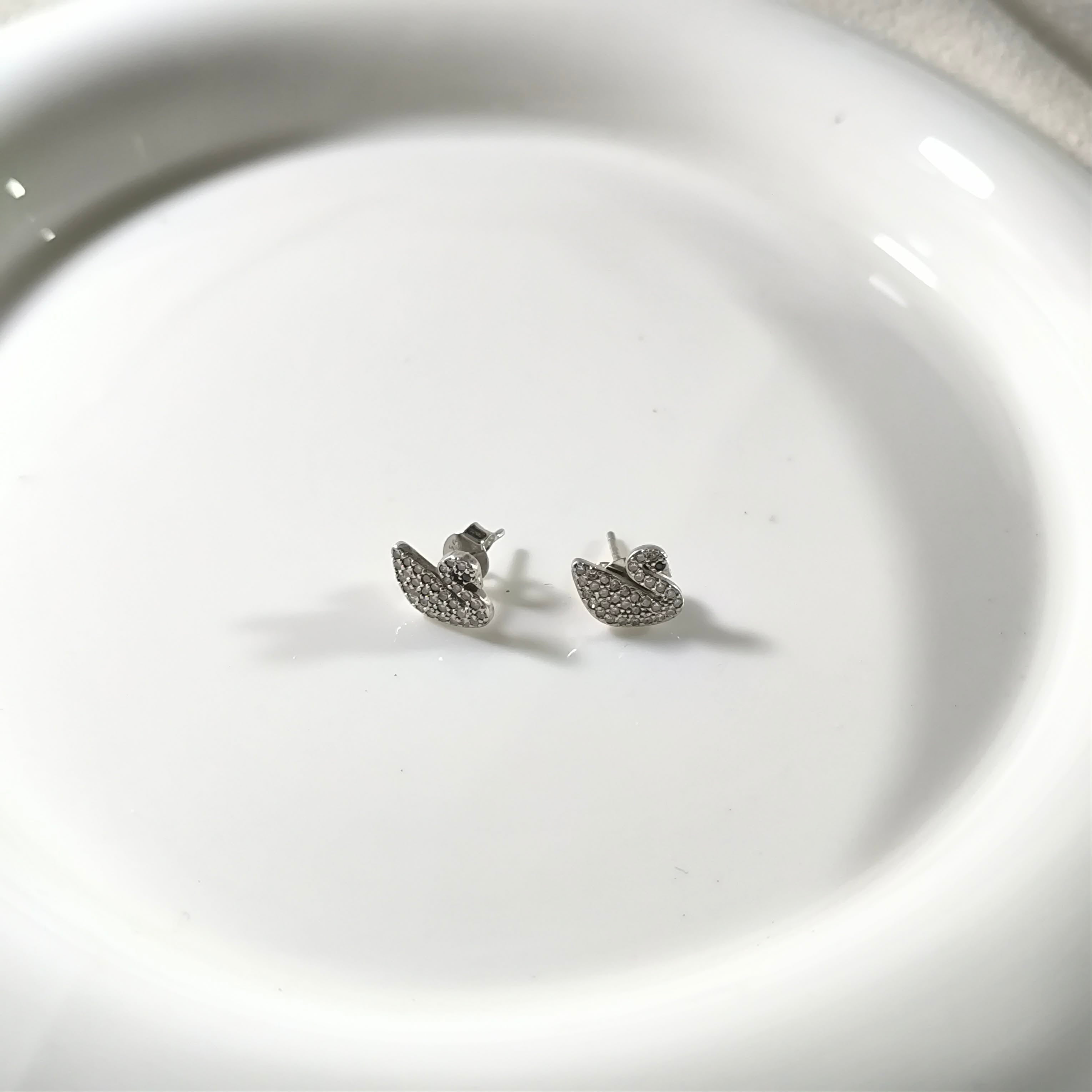 Boucles d’Oreilles Argent Cygne Élégant – Zircon Brillance Luxe