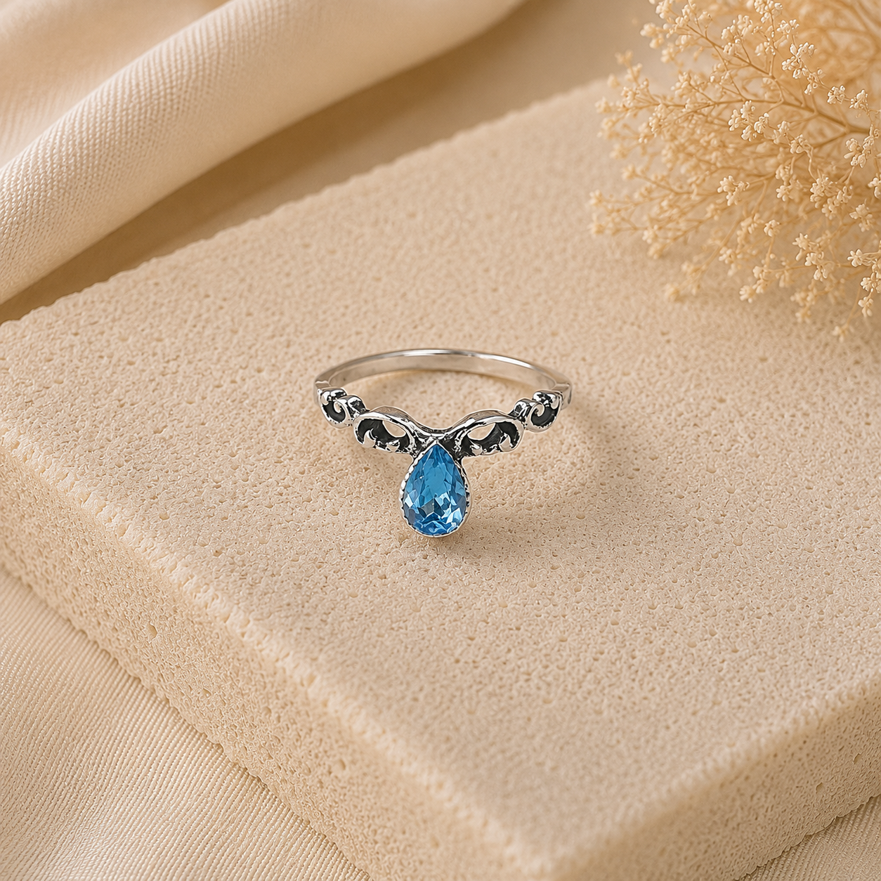 Bague Goutte Bleue en Acier Inoxydable – Élégance Fine & Raffinée