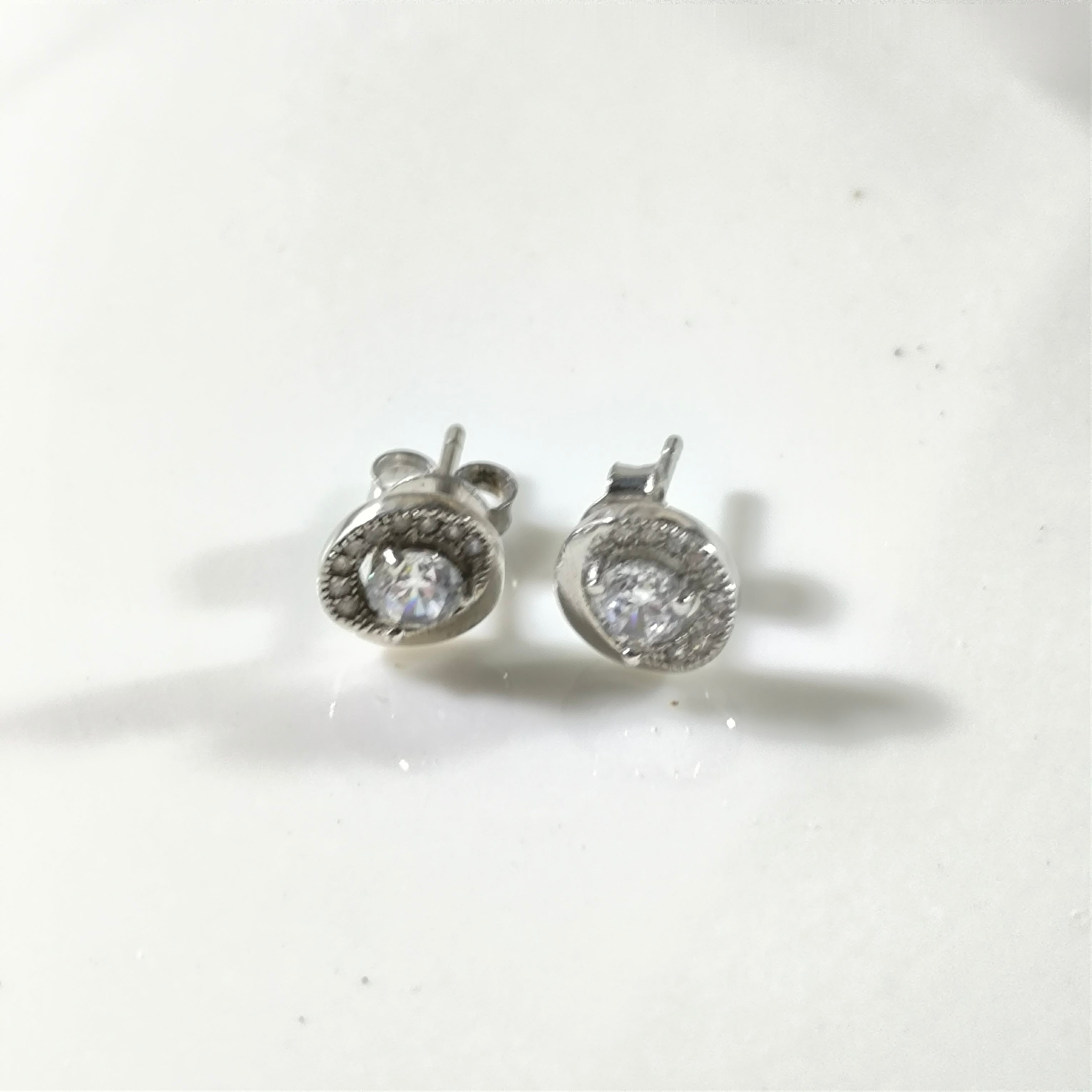 Boucles d’Oreilles Argent Zircon Halo Élégance Intemporelle