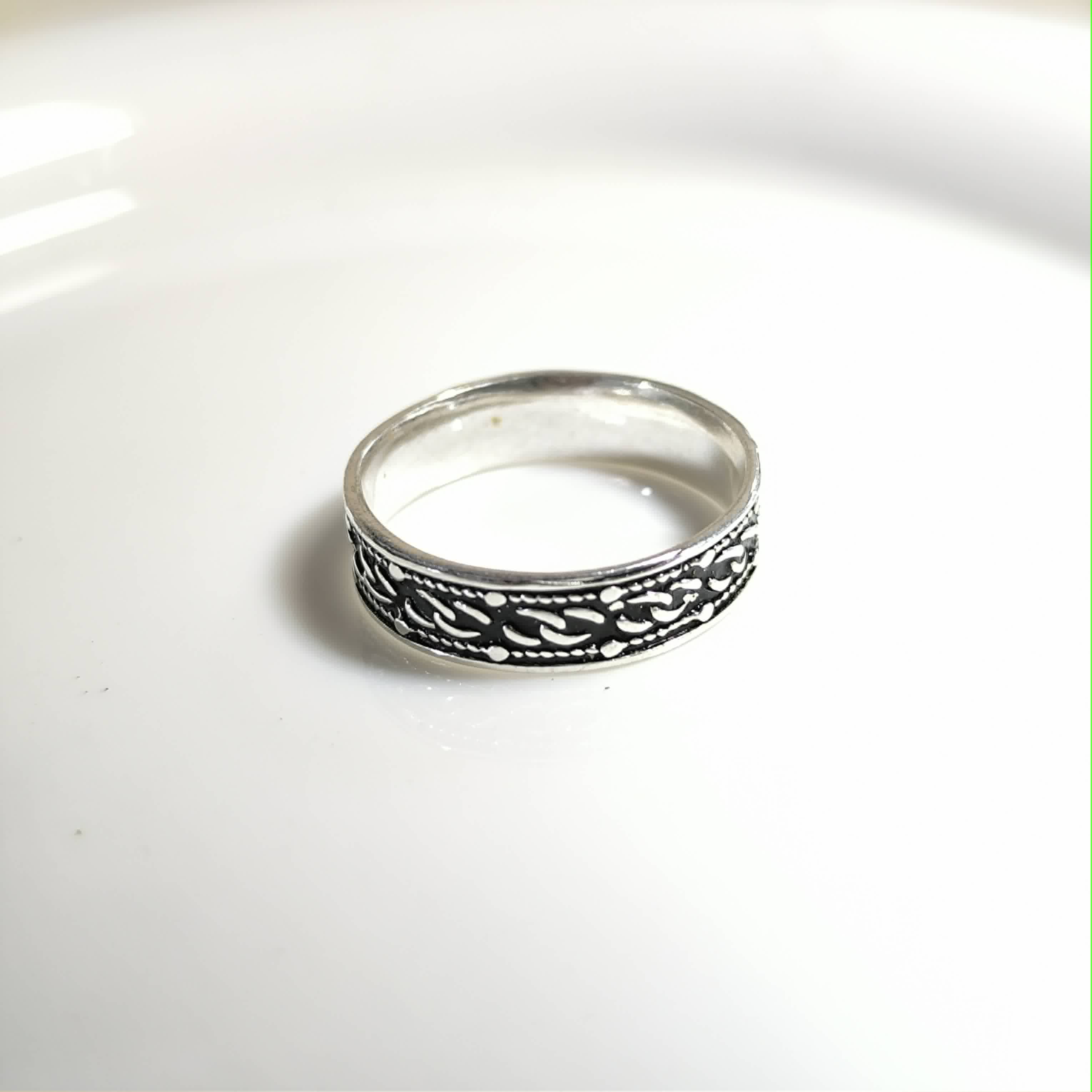 Bague Homme Argent 925 Gravure Celtique Élégante