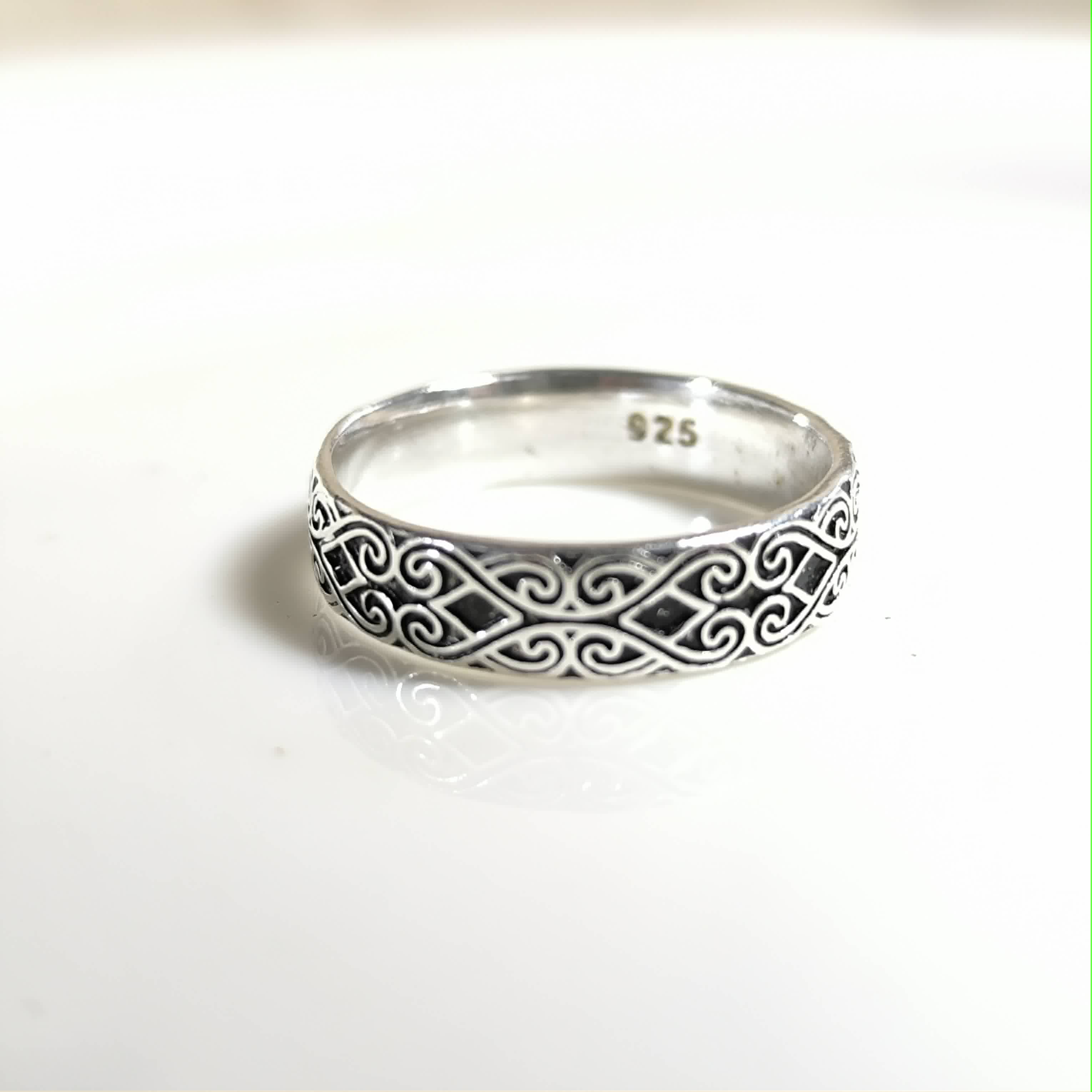 Bague Homme Argent 925 Gravure Entrelacée Élégante
