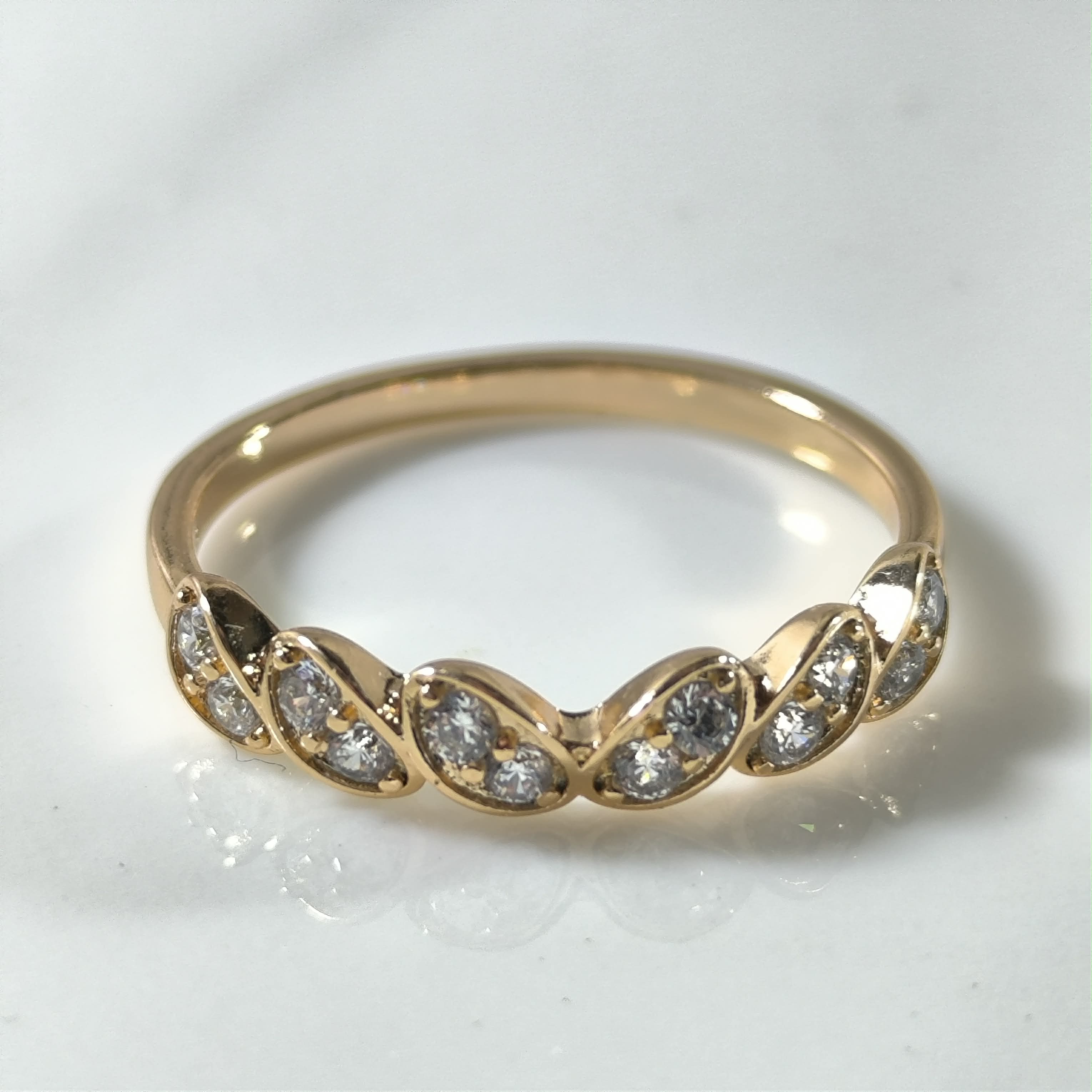 Bague Xuping Plaqué Or Feuilles Cristal Élégance Raffinée