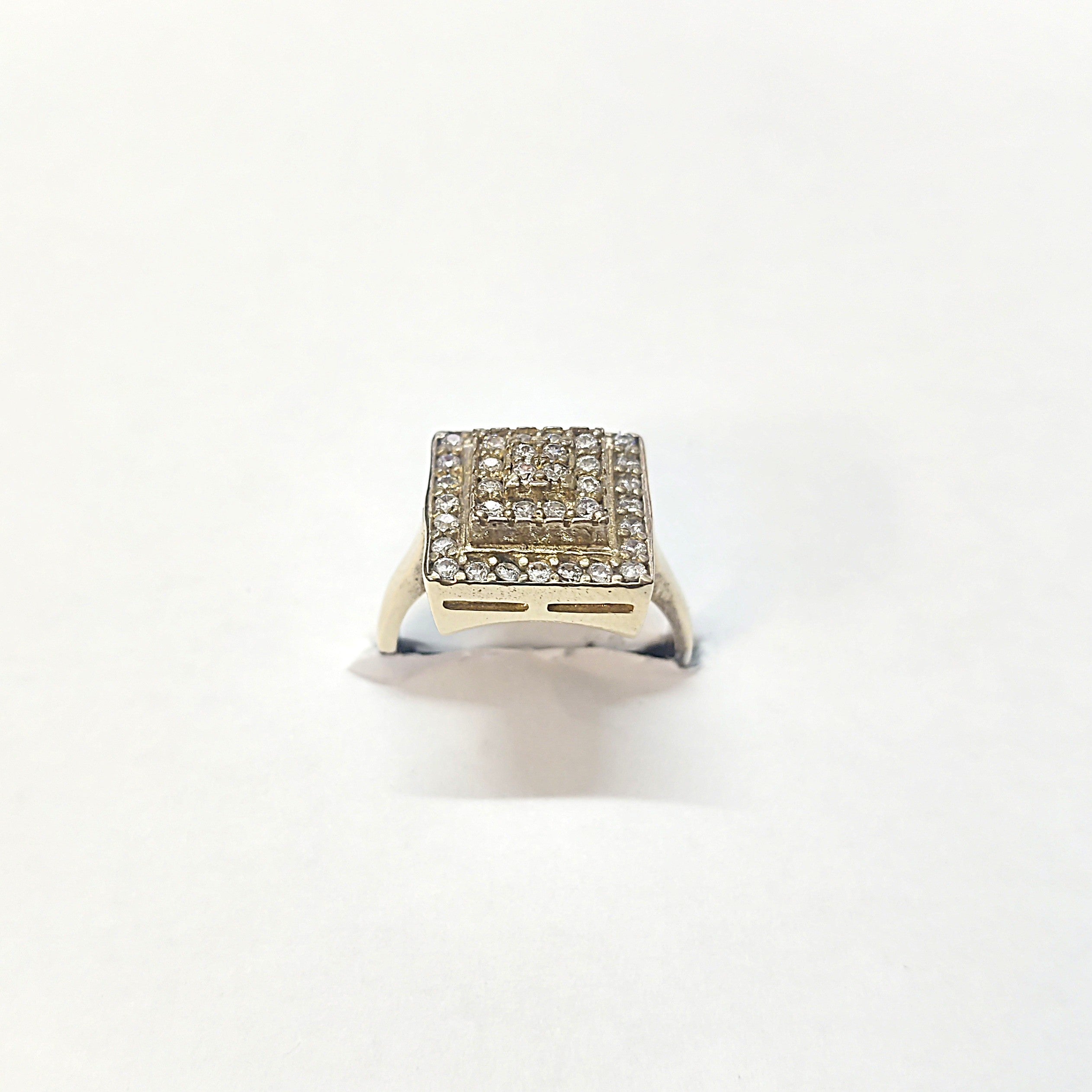Bague Antique Carrée Dorée & Argent – Motif Géométrique Pavé de Zircon