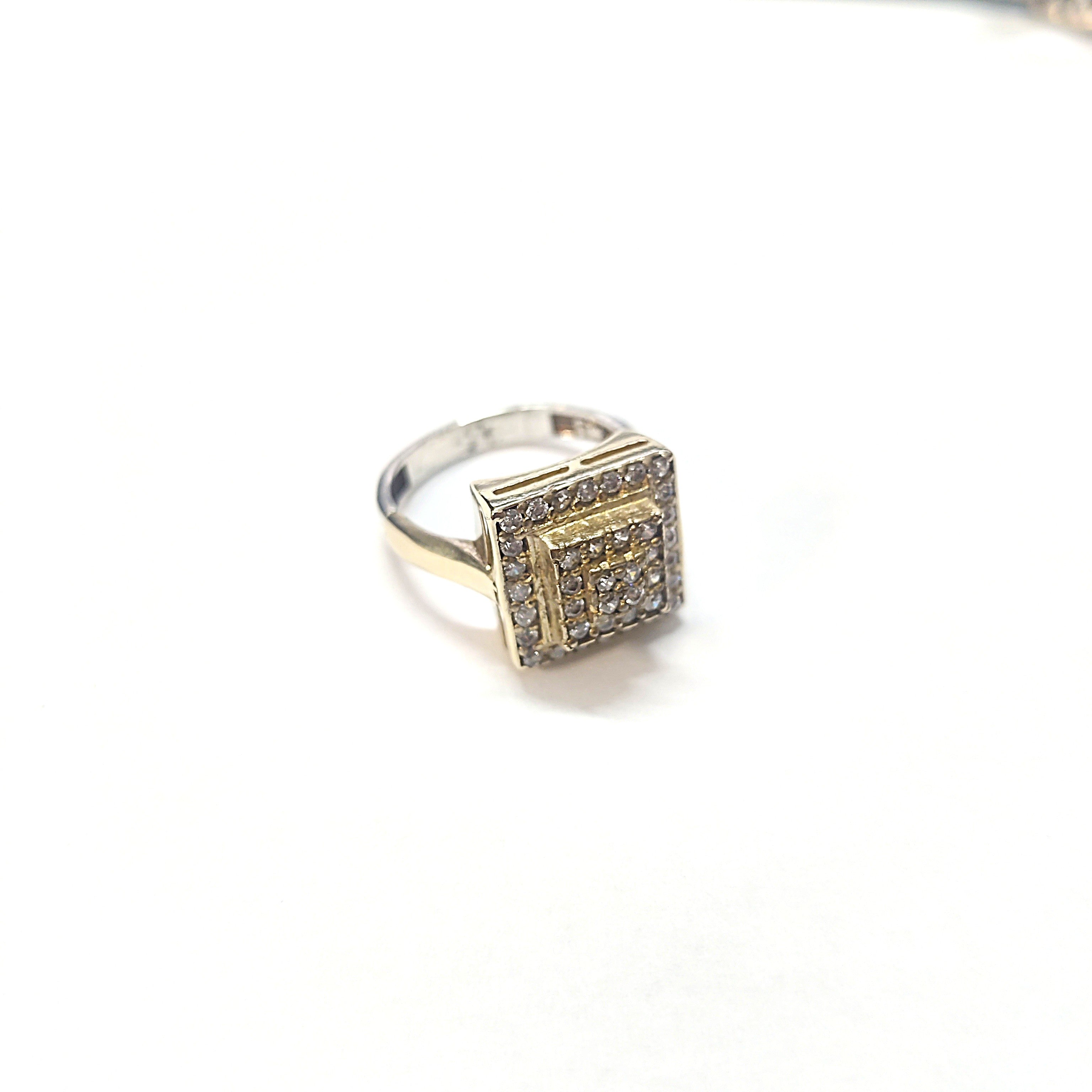 Bague Antique Carrée Dorée & Argent – Motif Géométrique Pavé de Zircon