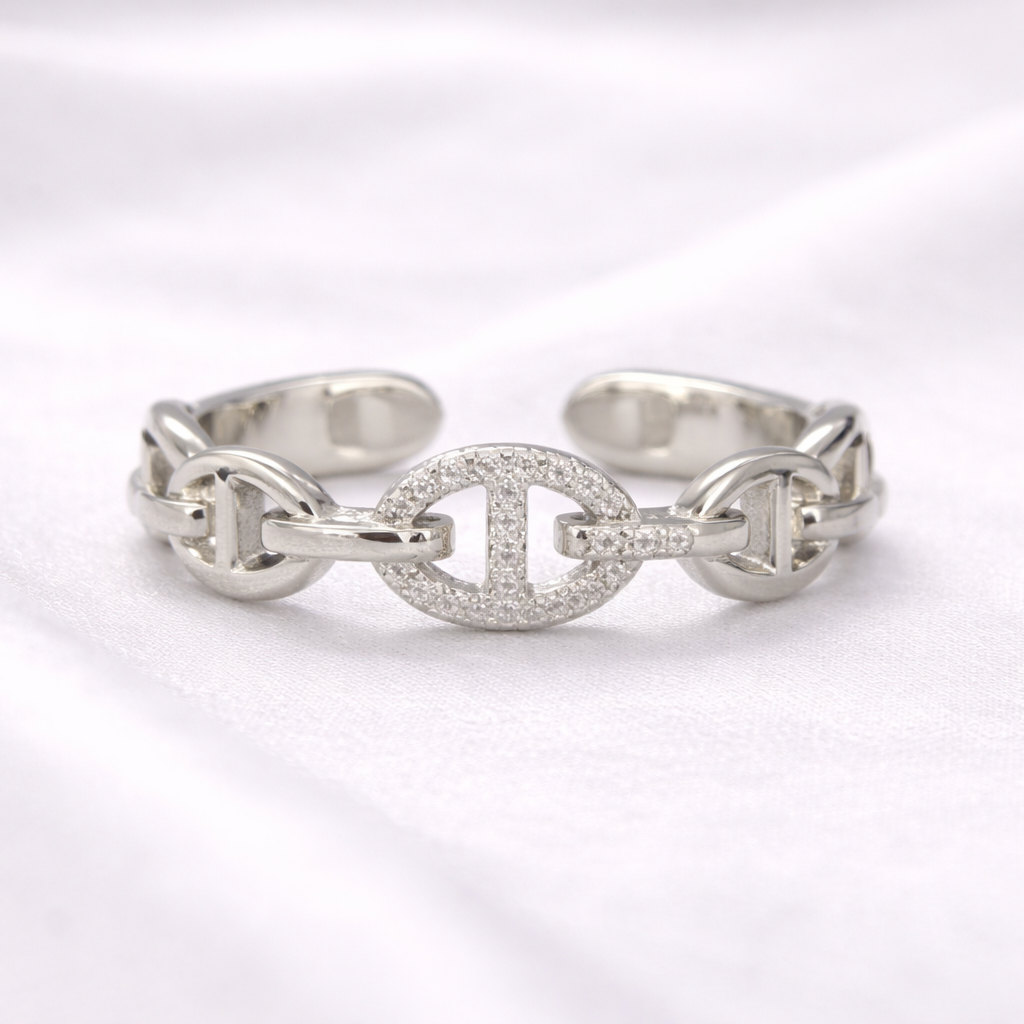 Bague Chaîne Argentée Élégante – Maillon Central Pavé de Zircons
