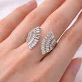 Bague en argent ouverte sertie de zircons baguette – Élégance moderne
