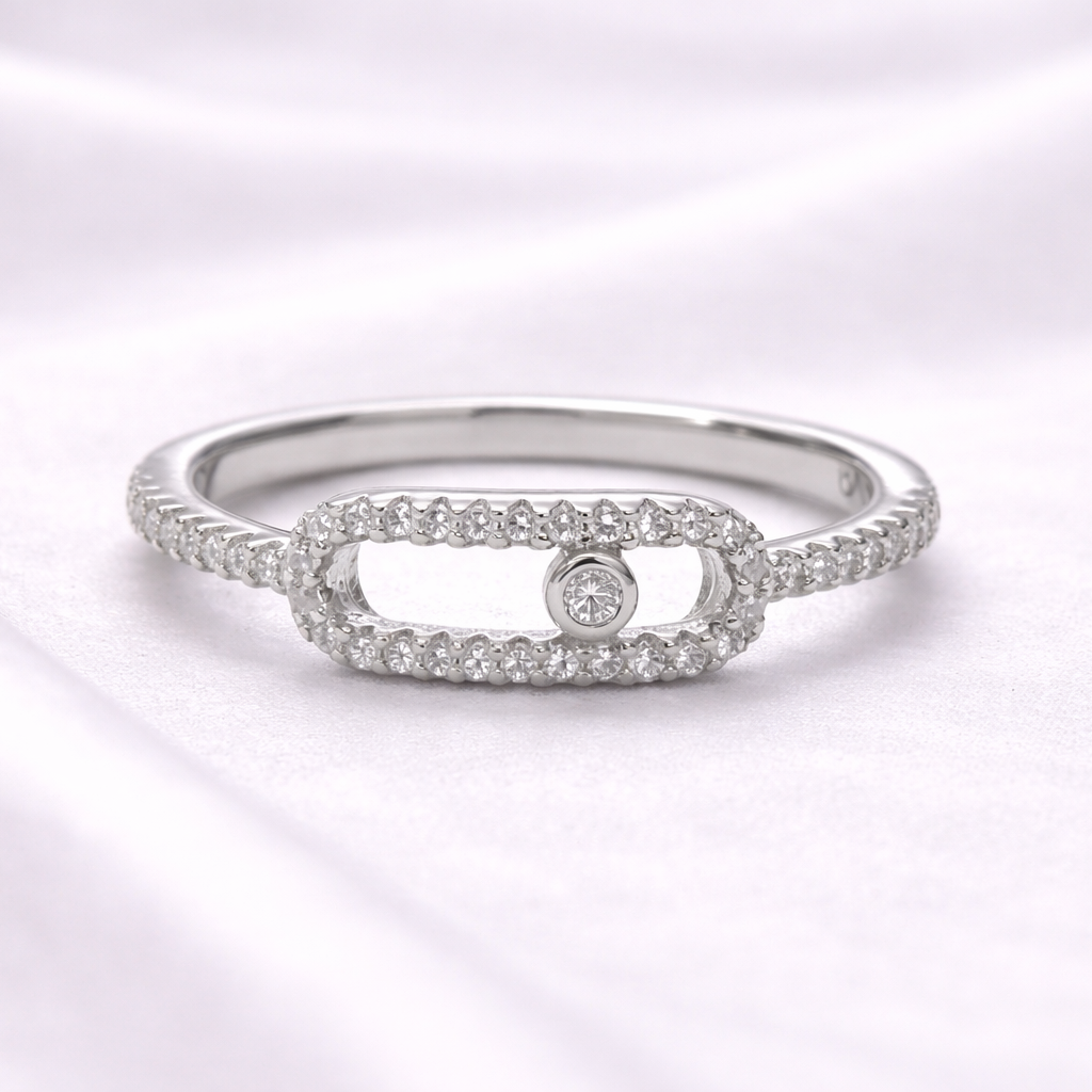 Bague Élégante en Argent 925 – Cercle Allongé Pavé de Zircons