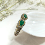 Bracelet Antique Émeraude Royale – Bronze & Argent aux Pierres Vertes