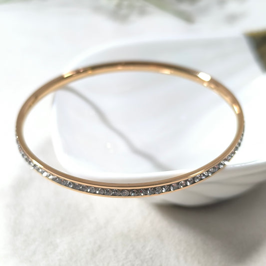 Bracelet Élégance Cristalline – Acier Inoxydable Doré