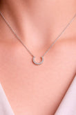 Chaîne Demi-Lune Éclat – Argent Rhodié & Pierres Brillantes