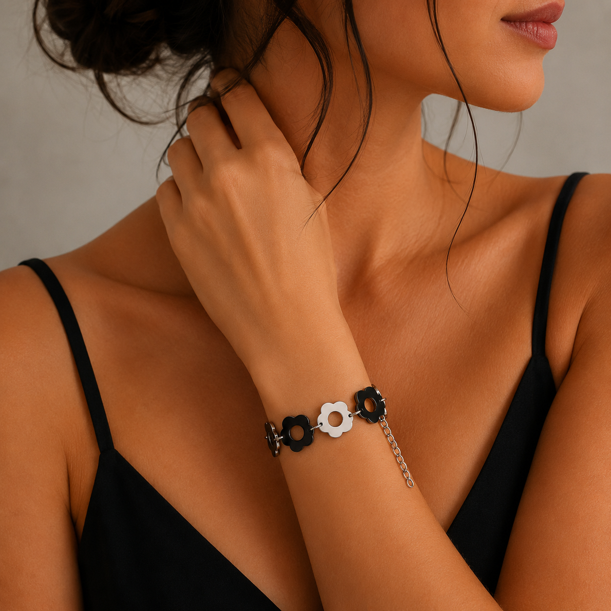 Gourmette 316 L ruthénium CN paris Fleur Bicolore en Acier Inoxydable