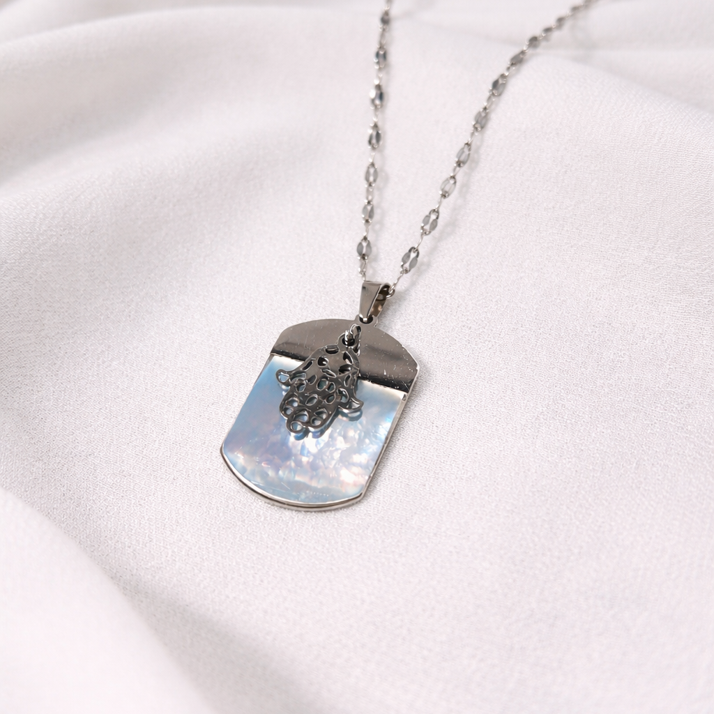 Collier Acier Inoxydable Pendentif Nacre & Main de Fatma – Protection & Élégance