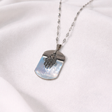 Collier Acier Inoxydable Pendentif Nacre & Main de Fatma – Protection & Élégance