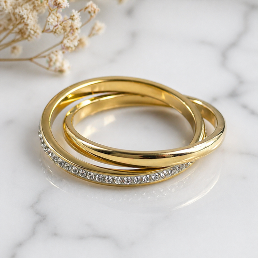 Bague Double Anneaux en Acier Doré avec Strass – Élégance Minimaliste