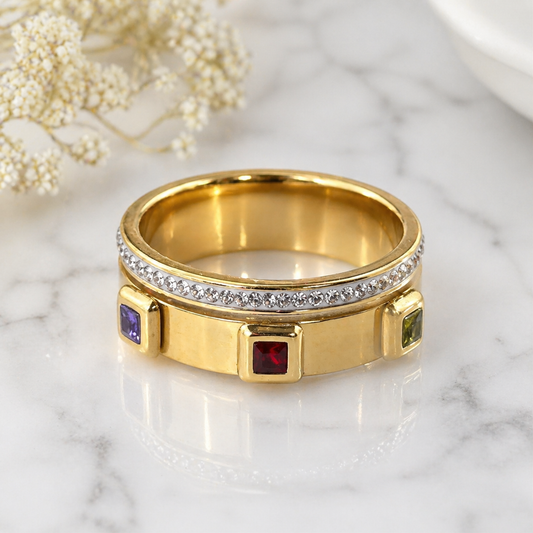 Bague Élégante en Acier Doré avec Cristaux Multicolores