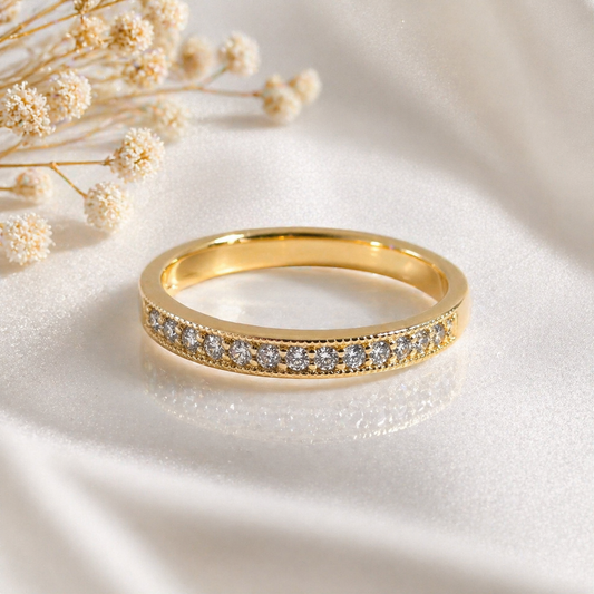 Bague Fine Sertie de Zircons en Plaqué Or CN – Élégance Minimaliste (Garantie 10 ans)