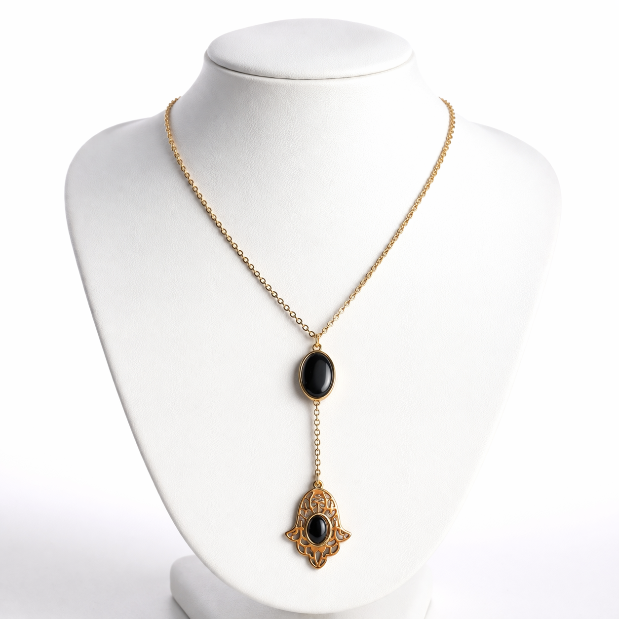 Collier Élégant Doré avec Pierre Noire & Pendentif Main de Fatma