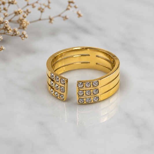 Bague Acier Dorée Ajustable – Design Moderne avec Cristaux Brillants