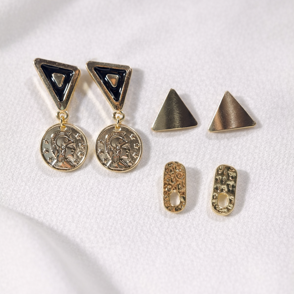 Ensemble de 3 Paires de Boucles d’Oreilles – Triangles Noirs, Pièces Médaille & Motifs Texturés – Style Chic & Moderne