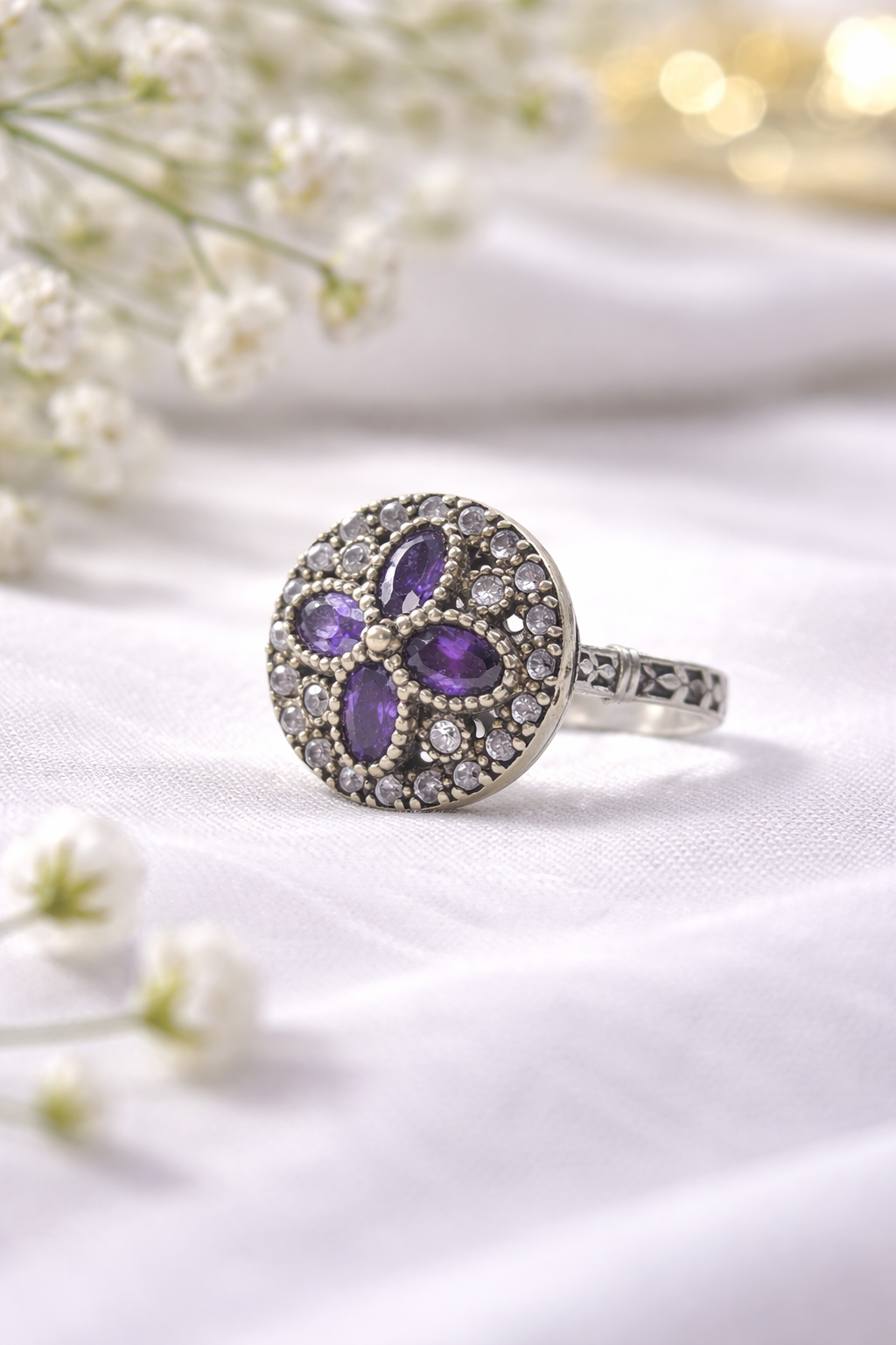 Bague Antique Ronde en Argent & Bronze – Pierres Violettes et Cristaux