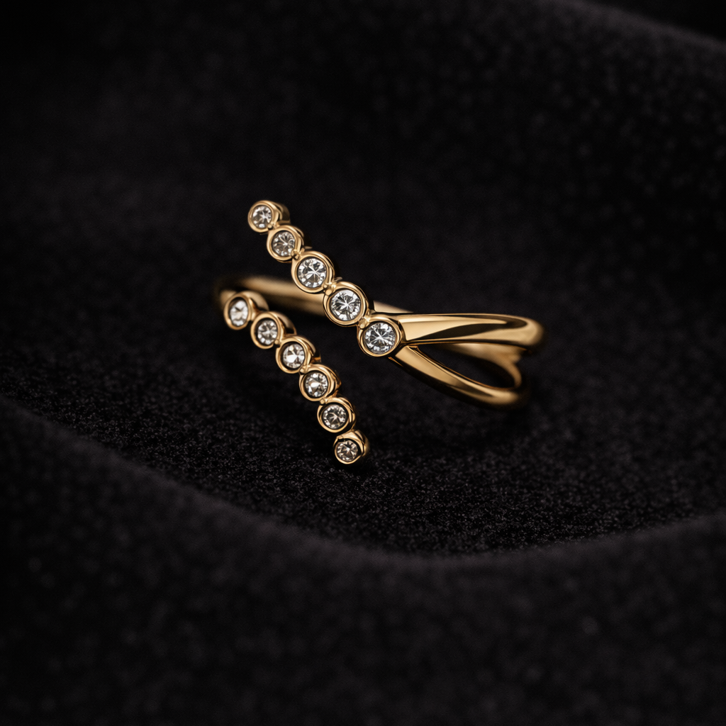 Bague Croisée Éclat – Plaqué Or & Pierres Brillantes (CN)
