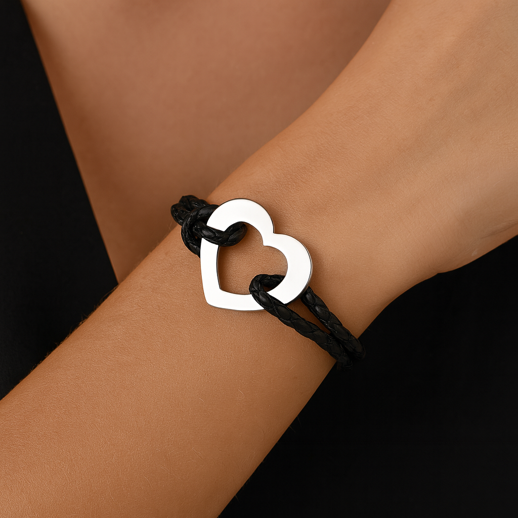 Bracelet Cuir Noir & Cœur en Acier Inoxydable