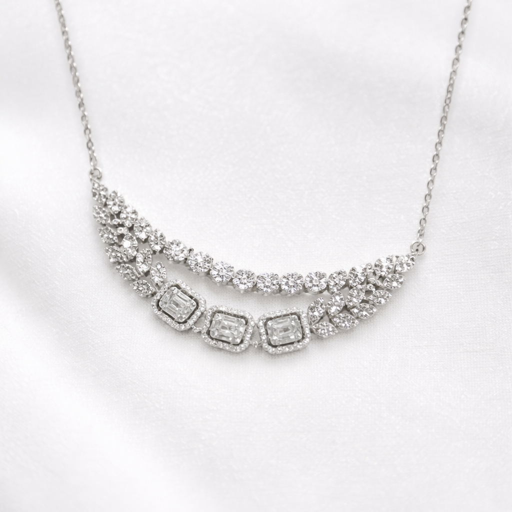 Collier Élégance Argentée – Brillance Intemporelle
