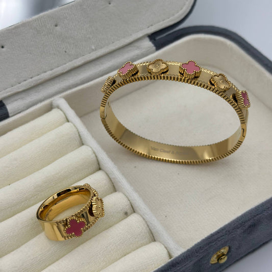 Ensemble Bracelet & Bague Trèfle Doré – Acier Inoxydable | Élégance Intemporelle