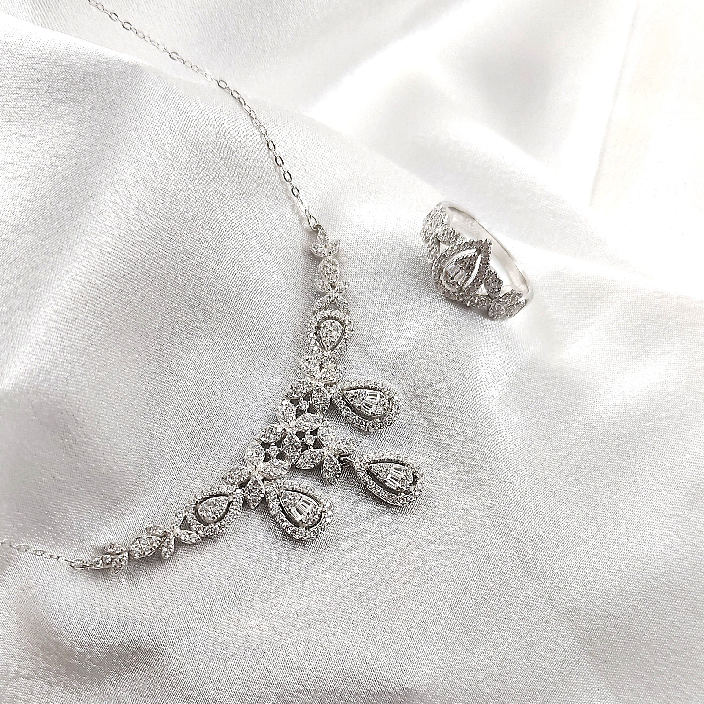 Parure Élégance Royale en Argent
