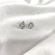 Boucles d’Oreilles “Éclat Carré” en Argent