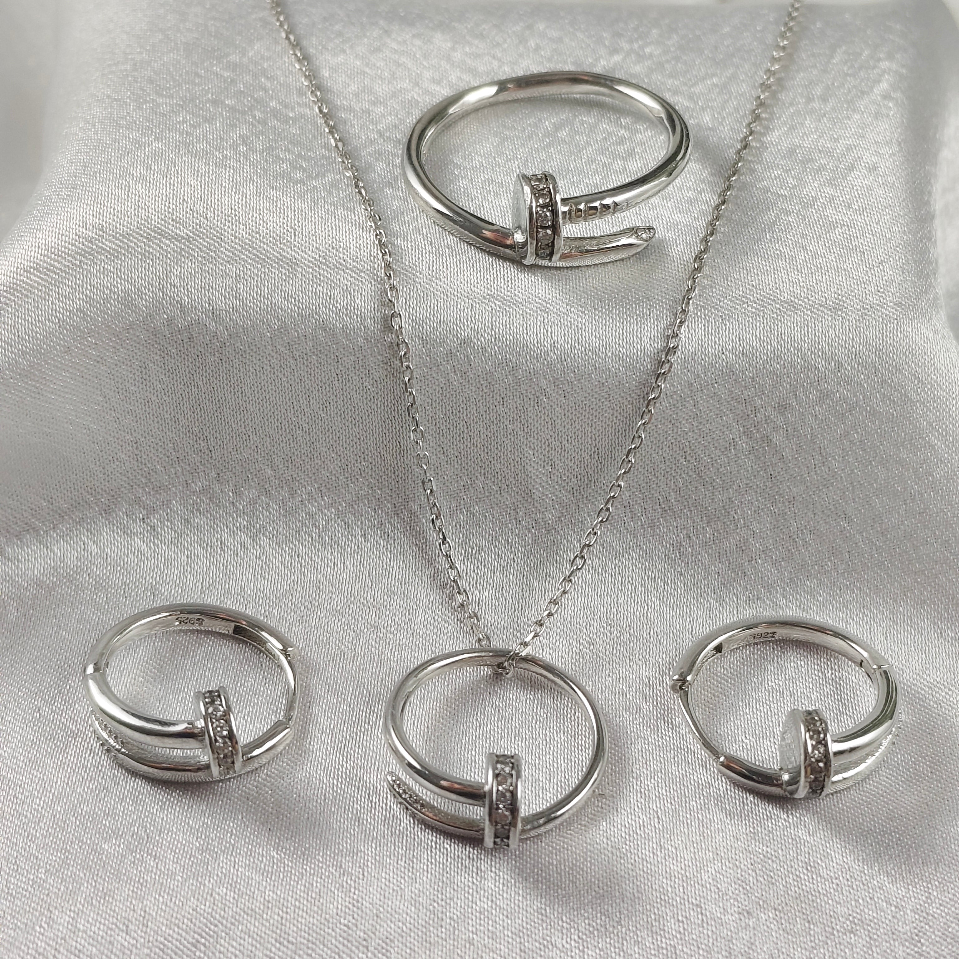 Parure “Élégance Moderne” en Argent 925