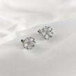 Boucles d’Oreilles Fleur Brillante en Argent 925 – Zircons Éclatants