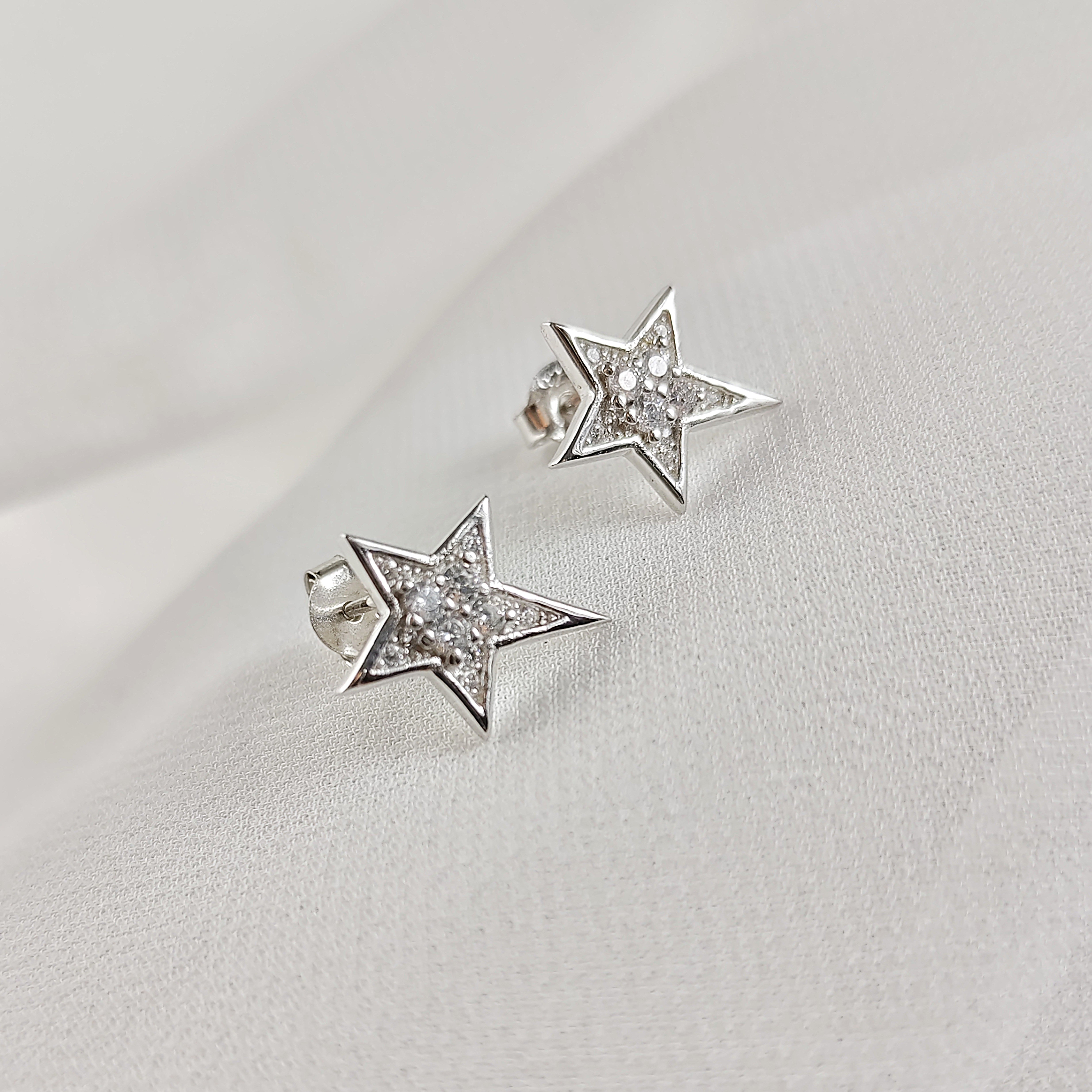 Boucles d’Oreilles Étoile en Argent 925 – Brillance Céleste