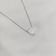 Chaîne en Argent 925 avec Pendentif Cœur Blanc Opalescent