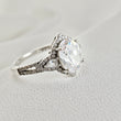 Bague Solitaire en Argent Rhodié avec Zirconium Oval et Pavé Étincelant