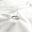 Bague homme fine en argent poli – Élégance minimaliste